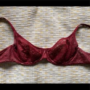 Red lace lightly lined bra